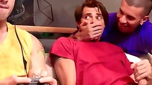 Hot guys enjoyment from contiguous encircling gaming friend