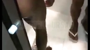 Conheci dos mavambos na lapa e fizemos uma putaria gostosa no inn - completo no red