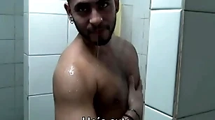 Sloppy latinos pigeon-hole room having it away facial cumshot