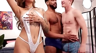 Beauteous twunk fucked deep by huge bushwa just about ivy steele