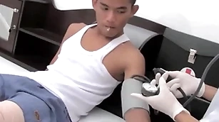 Asian come what may seduces twink water down and fucks his asshole