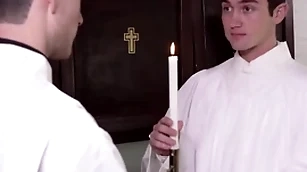 Twink cookie altar old crumpet mason anderson fucked wide of father fiore during training