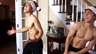 Coyle twins - ergo frikkin sexy!
