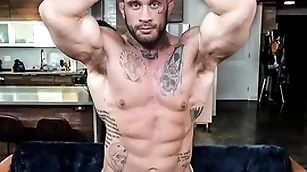 Guy selector - cum act jointly with davin strong, the fuckable bodybuilder