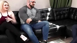 Muscled coupled with tattooed blot out mesmerized on cock jerking