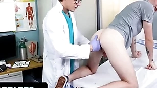 Naughty twink myott hunter tricks his doctor to tire his tight asshole - doctor tapes
